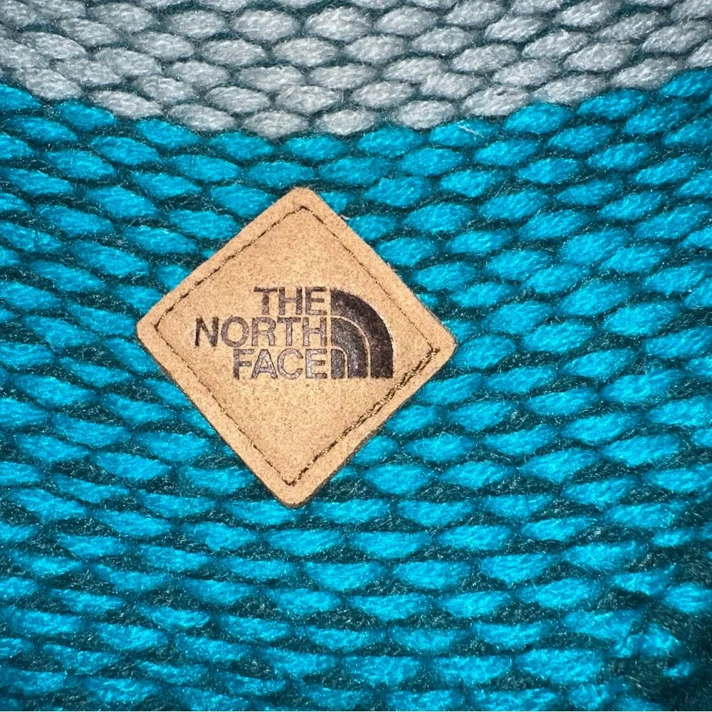 The North Face Youth Teal Grey‎ Striped Knit Trapper Hat Earflap Beanie Medium